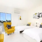 Modern Palmeras Βίλα *