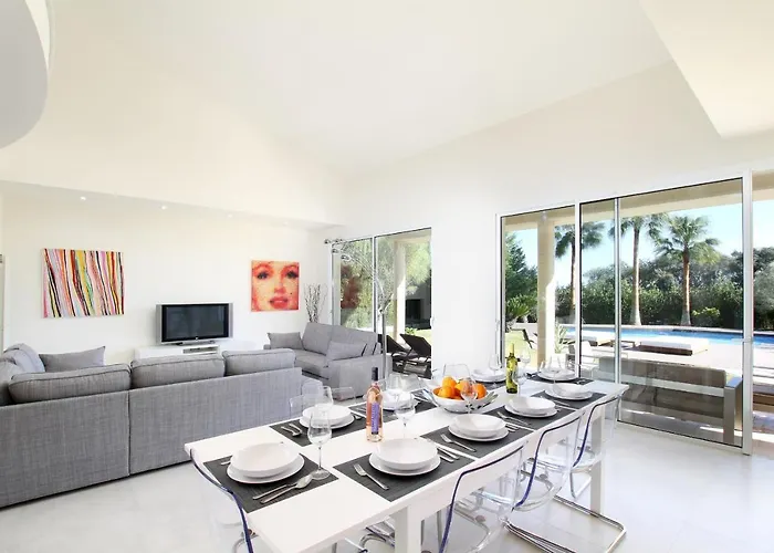 Modern Palmeras * Pollensa